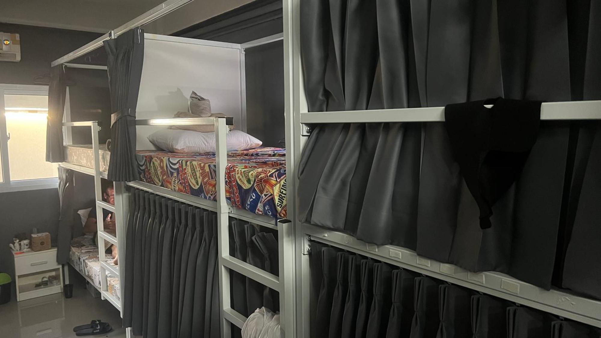 W District Guesthouse Bangkok Dış mekan fotoğraf