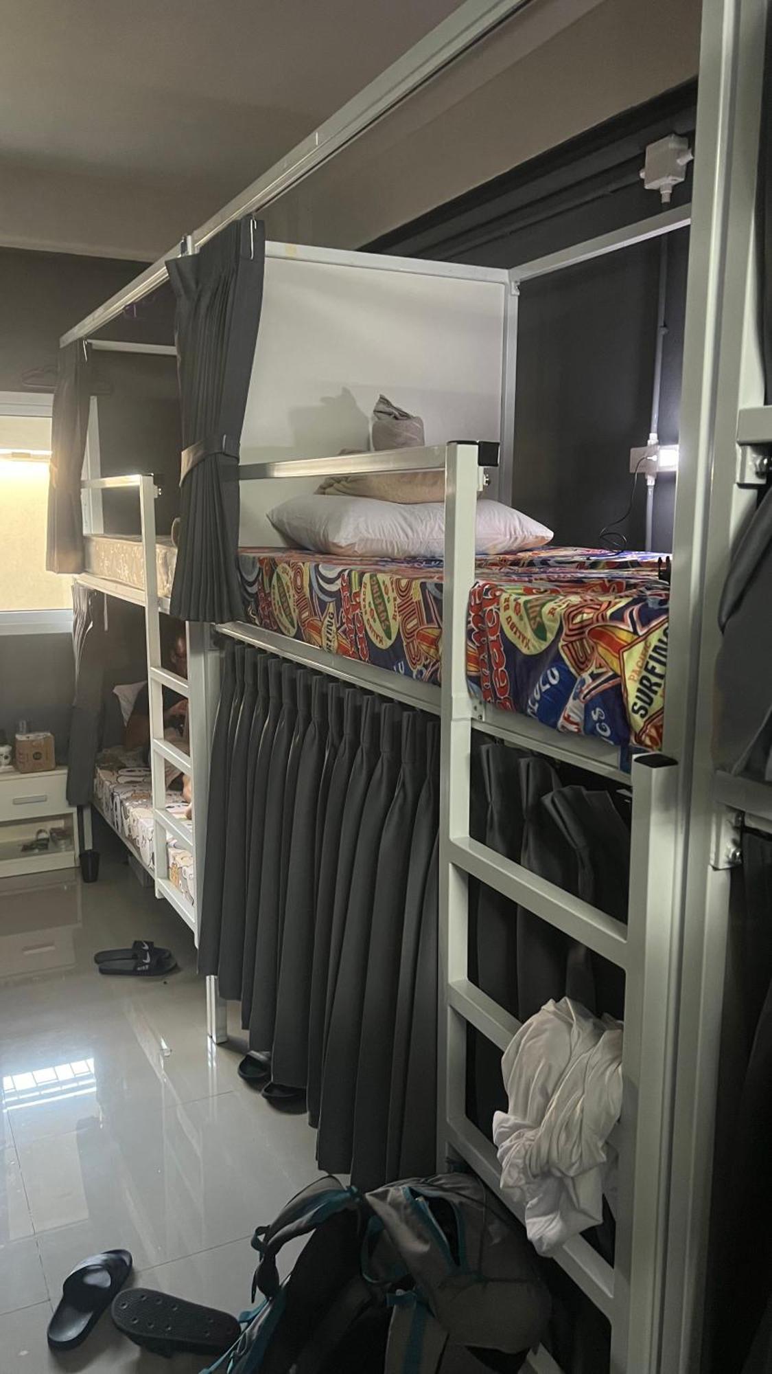 W District Guesthouse Bangkok Dış mekan fotoğraf